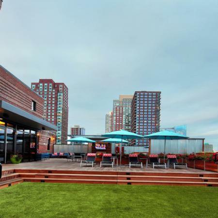 Deedee'S Industrial Lofts Aparthotel Jersey City Buitenkant foto